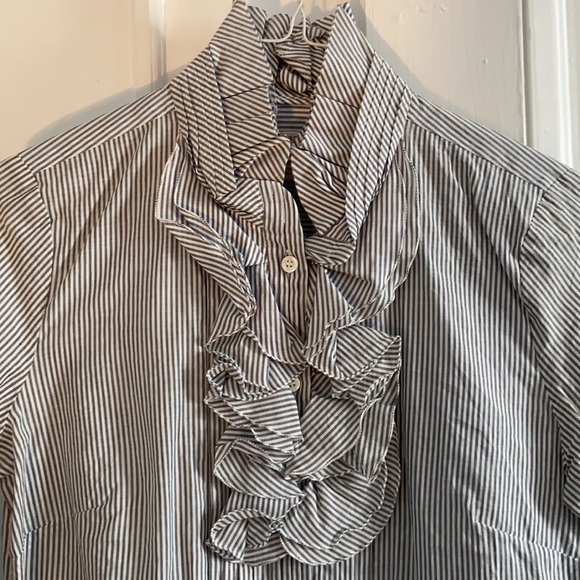 J. Crew sz 6 Ruffle Front Button Down Shirt - Picture 2 of 5